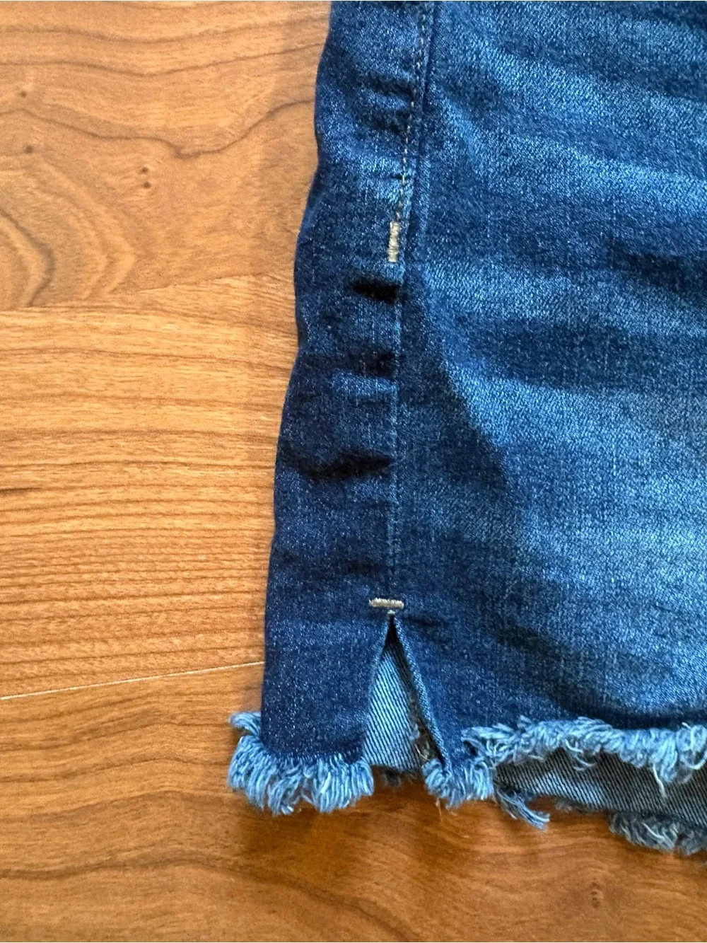 No Boundaries Women's Blue Denim Frayed Cutoff Shorts